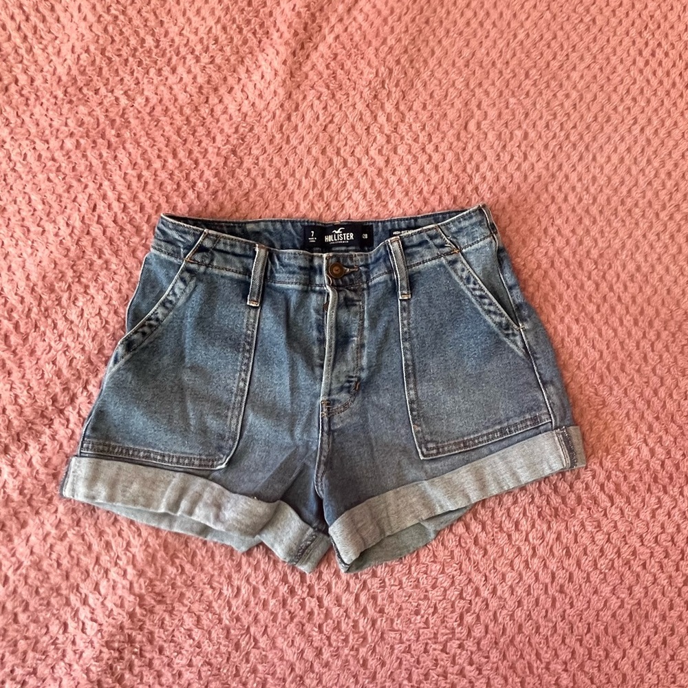 Hollister high rise mom shorts